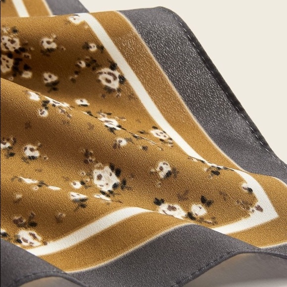 Small Neckerchief Scarf - Picture 2 of 3